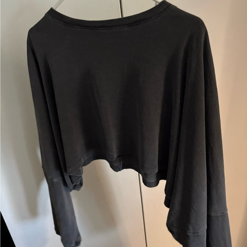Joah Brown Charcoal Cropped Sweatshirt - Picture 4 of 5